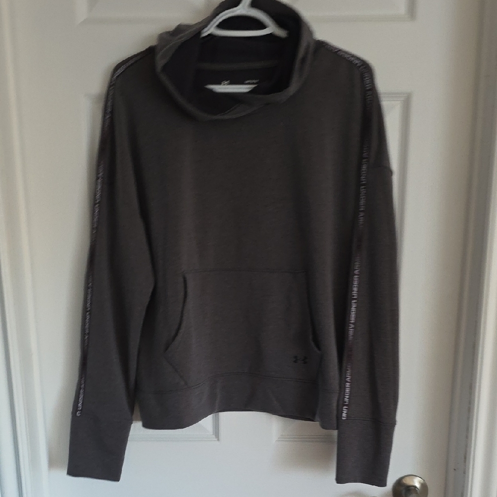 🩶Under Armour Hoody🩶